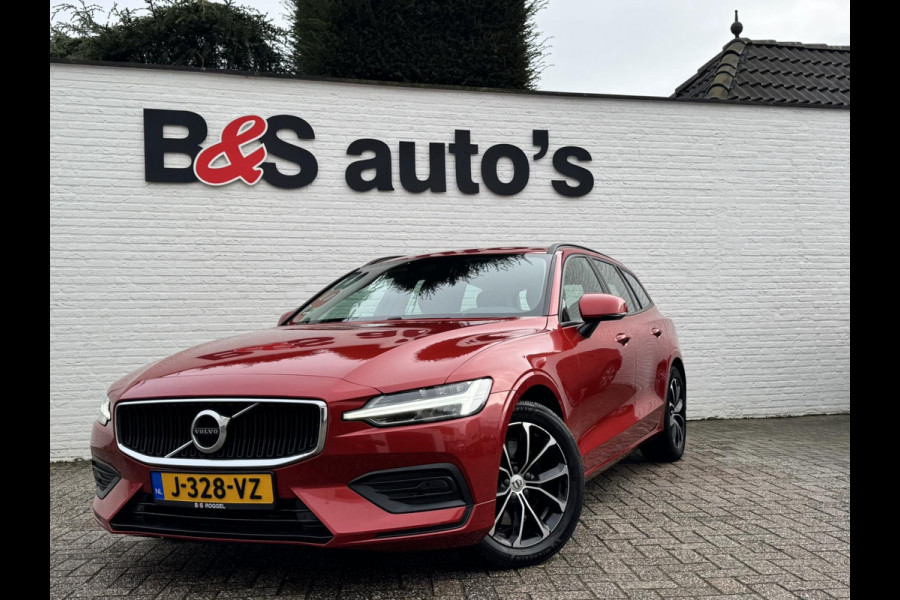 Volvo V60 2.0 B3 Momentum Advantage Automaat Comfortpack Adaptive cruise Climate control Leer Full LED Dodehoekdetectie