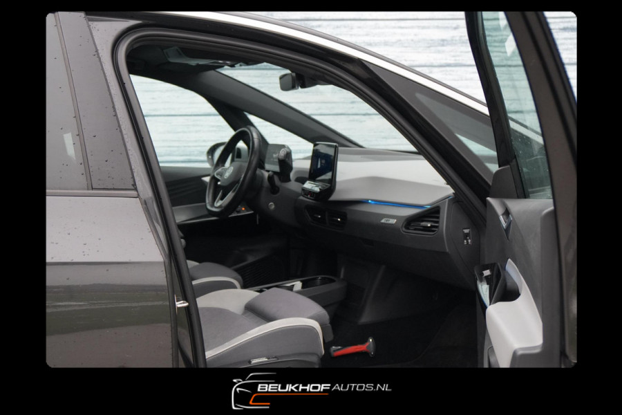 Volkswagen ID.3 First Max 58 kWh Pano Trekhaak Carplay Cam