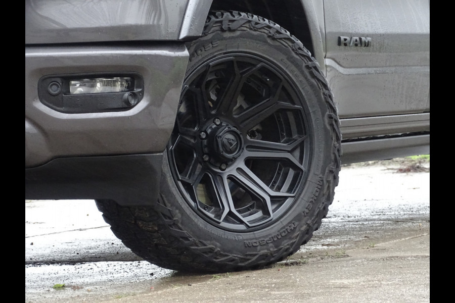 Dodge Ram 1500 5.7 V8 4x4 Crew Cab Limited