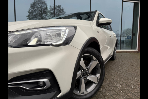 Ford FOCUS Wagon 1.0 EcoBoost Active Business - Automaat - Panodak - Trekhaak - Navi - Parkeerhulp