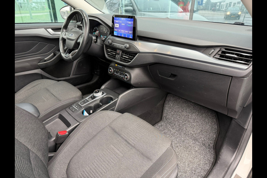 Ford FOCUS Wagon 1.0 EcoBoost Active Business - Automaat - Panodak - Trekhaak - Navi - Parkeerhulp