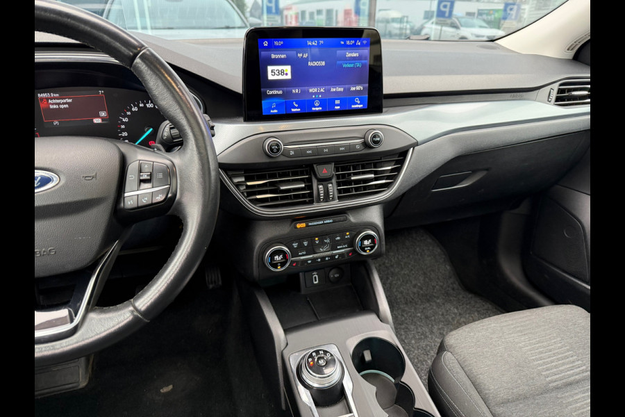 Ford FOCUS Wagon 1.0 EcoBoost Active Business - Automaat - Panodak - Trekhaak - Navi - Parkeerhulp