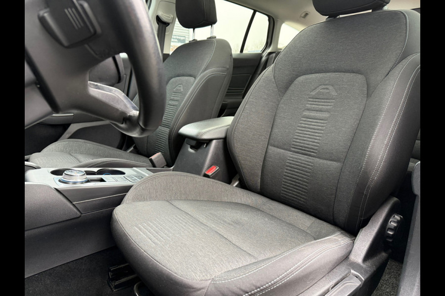 Ford FOCUS Wagon 1.0 EcoBoost Active Business - Automaat - Panodak - Trekhaak - Navi - Parkeerhulp