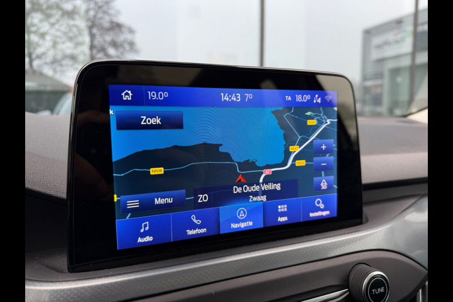 Ford FOCUS Wagon 1.0 EcoBoost Active Business - Automaat - Panodak - Trekhaak - Navi - Parkeerhulp