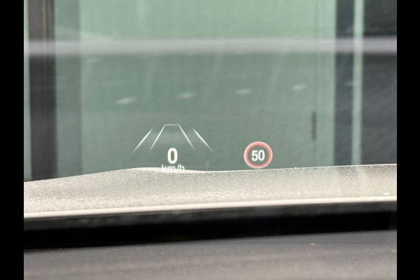 Ford FOCUS Wagon 1.0 EcoBoost Active Business - Automaat - Panodak - Trekhaak - Navi - Parkeerhulp