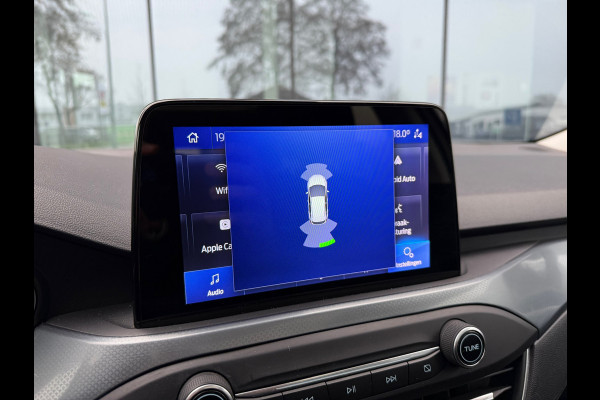 Ford FOCUS Wagon 1.0 EcoBoost Active Business - Automaat - Panodak - Trekhaak - Navi - Parkeerhulp