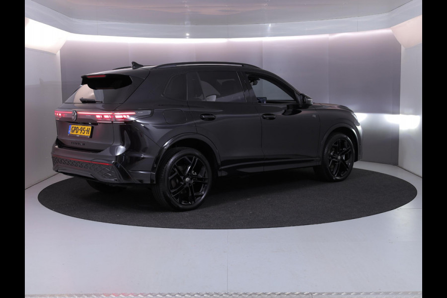 Volkswagen Tiguan 1.5 eHybrid R-Line Business 272pk| el. trekhaak| leer| 20'LMvelgen| Camera| Head-up display