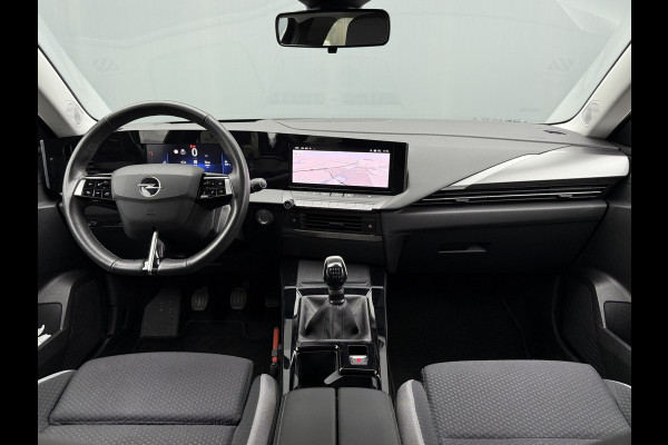 Opel Astra BWJ 12-2022 | 1.2 131PK! Bus. Edition | CAMERA | NAVI | CLIMA | CARPLAY | AD CRUISE | PDC 2X | STOELVERW | STUURWIELVERW |