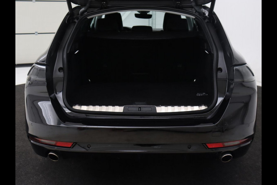 Peugeot 508 1.6 HYbrid 225 Allure | Adaptive cruise | Half leder | Marix LED | Carplay | Camera | Keyless | Navigatie | Getint glas | Climate control | PHEV | Plug In