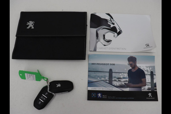 Peugeot 508 1.6 HYbrid 225 Allure | Adaptive cruise | Half leder | Marix LED | Carplay | Camera | Keyless | Navigatie | Getint glas | Climate control | PHEV | Plug In