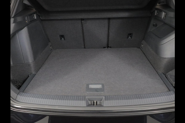 Volkswagen Tiguan 1.5 eHybrid R-Line Business 272pk| el. trekhaak| leer| 20'LMvelgen| Camera| Head-up display