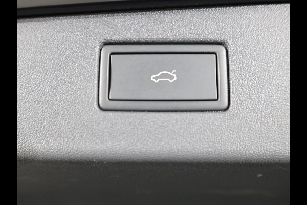 Volkswagen Tiguan 1.5 eHybrid R-Line Business 272pk| el. trekhaak| leer| 20'LMvelgen| Camera| Head-up display