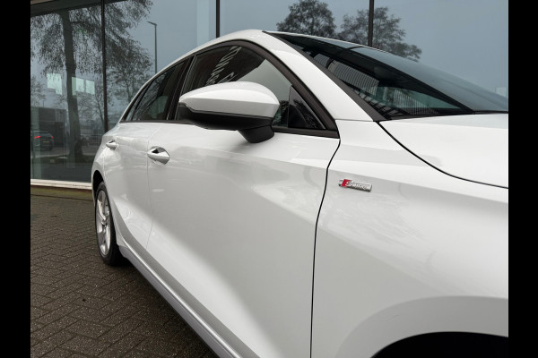 Audi A3 Sportback 40 TFSI e Advanced edition S Line - Automaat - Navi - Winterpakket