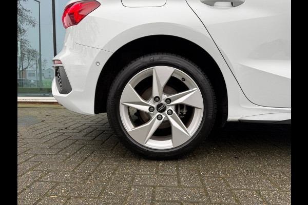 Audi A3 Sportback 40 TFSI e Advanced edition S Line - Automaat - Navi - Winterpakket