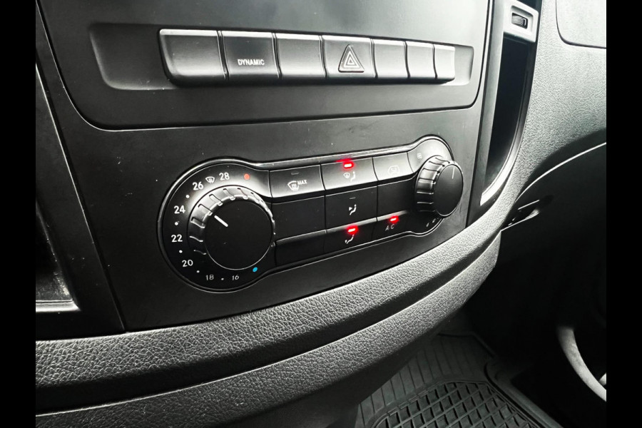 Mercedes-Benz eVito EVito Lang 41 kWh Carplay_Navi_F1 Flippers_Stoelverw