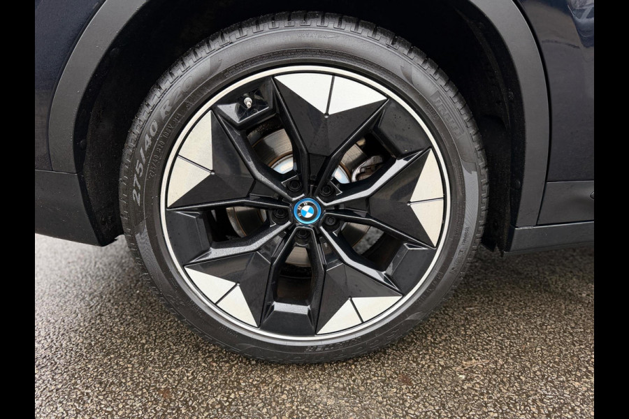 BMW iX3 High Executive 80 kWh SOH 97% PANORAMADAK/HEAD-UP/HARMANKARDON/ /TREKHAAK/LEER FULL-LED/360" CAMERA |