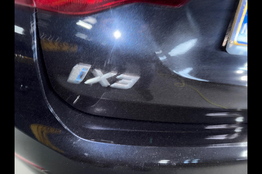 BMW iX3 High Executive 80 kWh SOH 97% PANORAMADAK/HEAD-UP/HARMANKARDON/ /TREKHAAK/LEER FULL-LED/360" CAMERA |