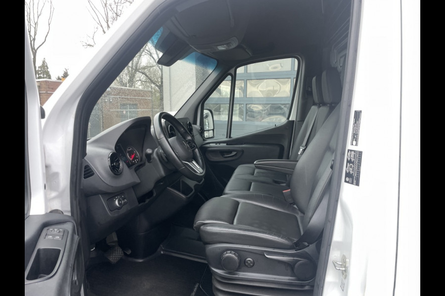 Mercedes-Benz Sprinter 317 CDI Aut. L2H2 Airco | Trekhaak 3500kg | Adaptive Cruise