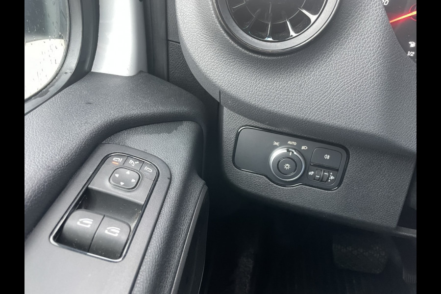 Mercedes-Benz Sprinter 317 CDI Aut. L2H2 Airco | Trekhaak 3500kg | Adaptive Cruise