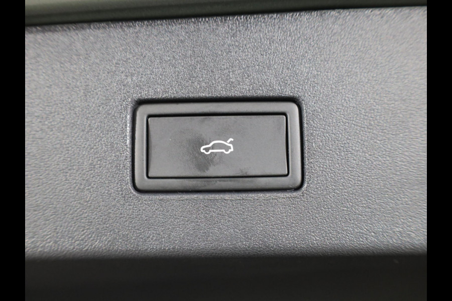 Volkswagen Tayron 1.5 eHybrid R-Line Edition 272 pk Automaat (DSG) | Navigatie | Panoramadak | Parkeersensoren (Park assist) | Achteruitrijcamera | Black Style pakket | R-Line |