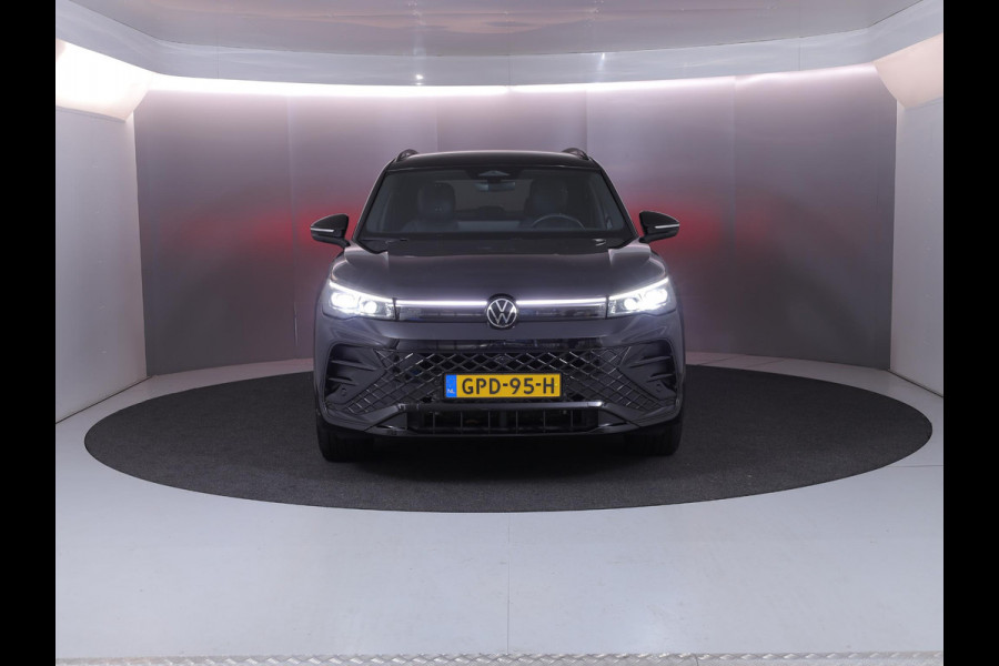 Volkswagen Tiguan 1.5 eHybrid R-Line Business 272pk| el. trekhaak| leer| 20'LMvelgen| Camera| Head-up display