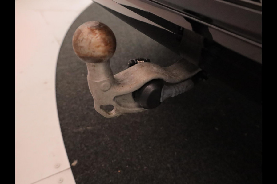 Volkswagen Tiguan 1.5 eHybrid R-Line Business 272pk| el. trekhaak| leer| 20'LMvelgen| Camera| Head-up display