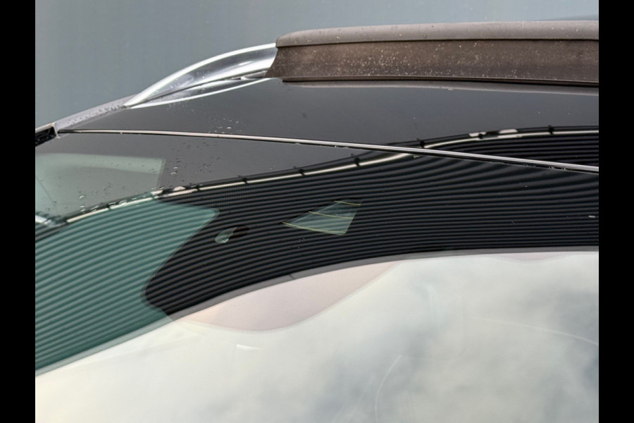 Ford FOCUS Wagon BWJ 11-2020 | 1.5T 150PK Vignale AUTOMAAT | LEER | PANO DAK | TREKHAAK | CAMERA | CLIMA | NAVI | LED | PDC 2X | CARPLAY