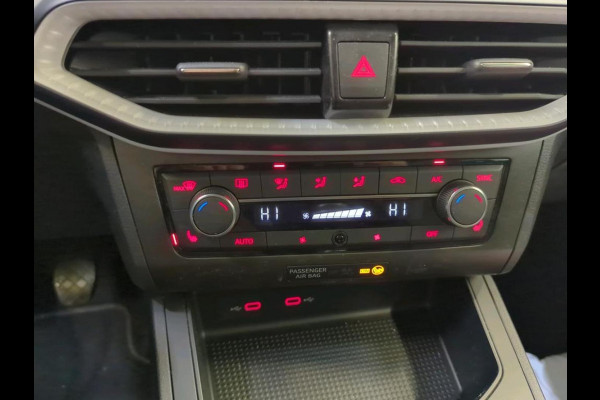 Seat Ibiza 1.0 EcoTSI Style Business Intense Navigatie Apple Carplay/Android Auto Parkeersensoren Virtual Cockpit Cruise Control Stoelverwarming Full Led Climate Control