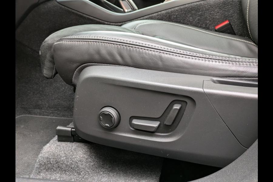 Volvo XC40 2.0 B4 R-Design|Panodak|Memory|Harman/Kardon|Adaptive-Cruise|Trekhaak|360-Camera|Stoel/Stuurverwarming