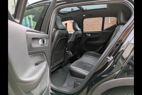 Volvo XC40 2.0 B4 R-Design|Panodak|Memory|Harman/Kardon|Adaptive-Cruise|Trekhaak|360-Camera|Stoel/Stuurverwarming