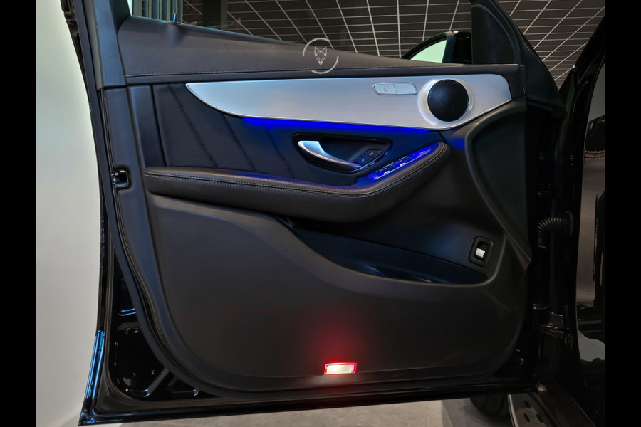 Mercedes-Benz GLC 200 4-M AMG Night|Panorama|20"|Trekhaak|MBUX|Spoorpakket|Sfeerverlichting|Treeplanken|New Service