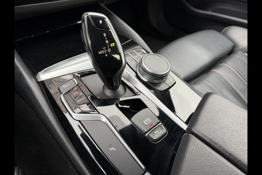 BMW 5 Serie 520i Executive Edition | Navigatie | Lederen Bekleding | 18 Inch Lichtmetalen Velgen | Cruise Control |