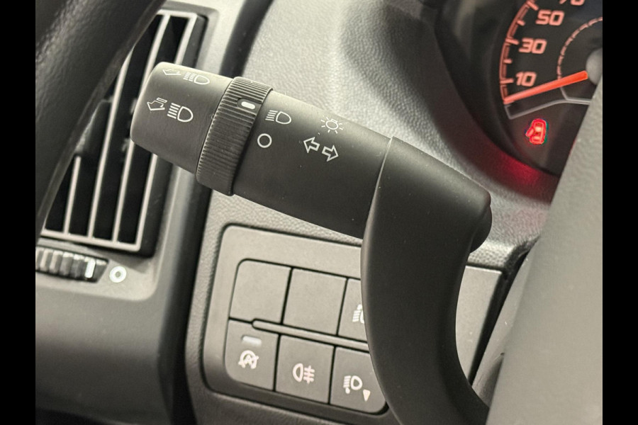 Opel Movano 2.2D 140 L2H2 Edition Opel Movano 2.2D 140  L2H2 Edition Airco  Navi PDC Trekhaak Cruise control Nieuw Model