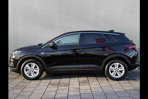 Opel Grandland X BWJ 11-2020 | 1.2T 131PK Bus Executive | TREKHAAK | CLIMA | NAVI | LEDER/STOF | SPORTSTOELEN | PDC 2X | CARPLAY |