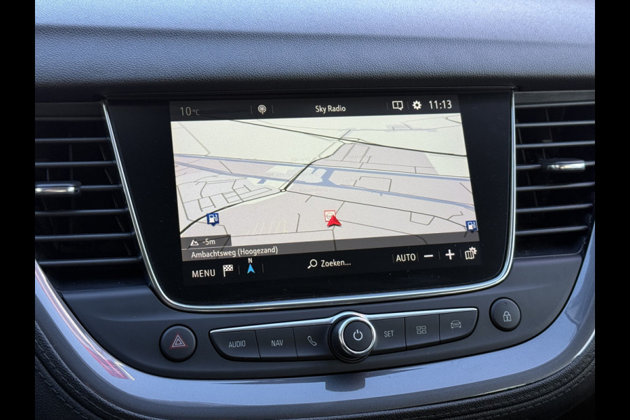 Opel Grandland X BWJ 11-2020 | 1.2T 131PK Bus Executive | TREKHAAK | CLIMA | NAVI | LEDER/STOF | SPORTSTOELEN | PDC 2X | CARPLAY |
