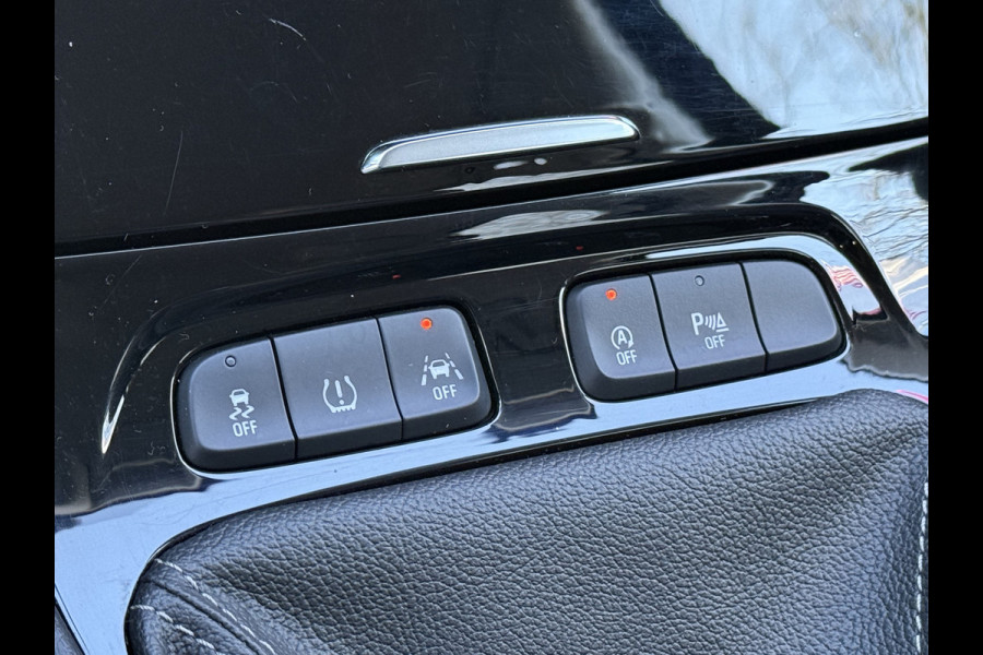 Opel Grandland X BWJ 11-2020 | 1.2T 131PK Bus Executive | TREKHAAK | CLIMA | NAVI | LEDER/STOF | SPORTSTOELEN | PDC 2X | CARPLAY |