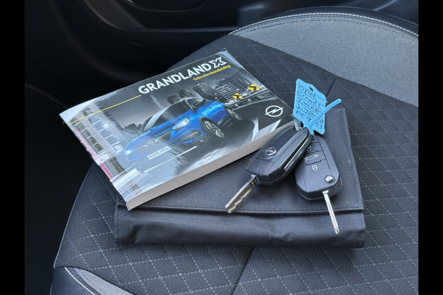 Opel Grandland X BWJ 11-2020 | 1.2T 131PK Bus Executive | TREKHAAK | CLIMA | NAVI | LEDER/STOF | SPORTSTOELEN | PDC 2X | CARPLAY |