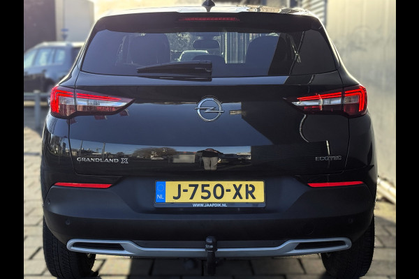 Opel Grandland X BWJ 11-2020 | 1.2T 131PK Bus Executive | TREKHAAK | CLIMA | NAVI | LEDER/STOF | SPORTSTOELEN | PDC 2X | CARPLAY |