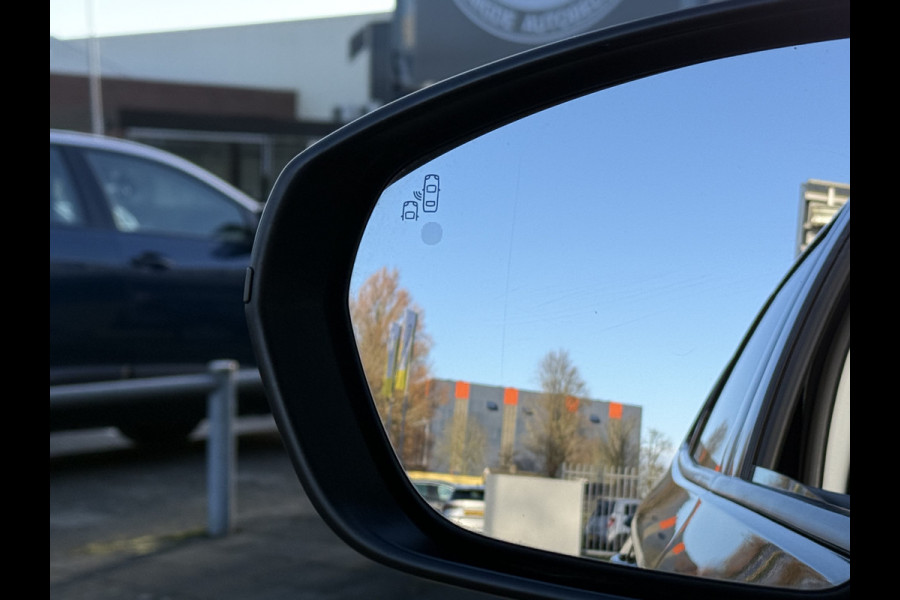 Opel Grandland X BWJ 11-2020 | 1.2T 131PK Bus Executive | TREKHAAK | CLIMA | NAVI | LEDER/STOF | SPORTSTOELEN | PDC 2X | CARPLAY |