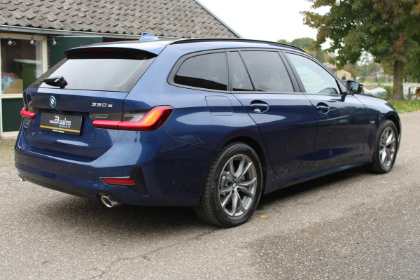 BMW 3 Serie Touring 330e Business Edition PHEV PANO GR NAVI VIRTUAL 58000KM!!!