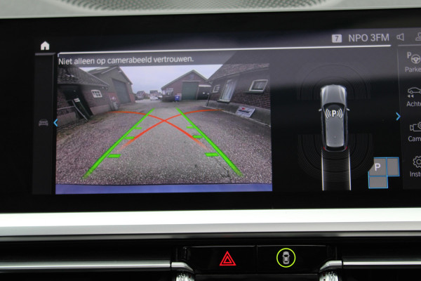 BMW 3 Serie Touring 330e Business Edition PHEV PANO GR NAVI VIRTUAL 58000KM!!!