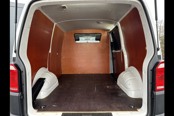 Volkswagen Transporter 2.0 TDI 102 PK / L1H1 / 1e EIG. / CAMERA / AIRCO / CRUISE / ACHTERKLEP / NETTE BUS