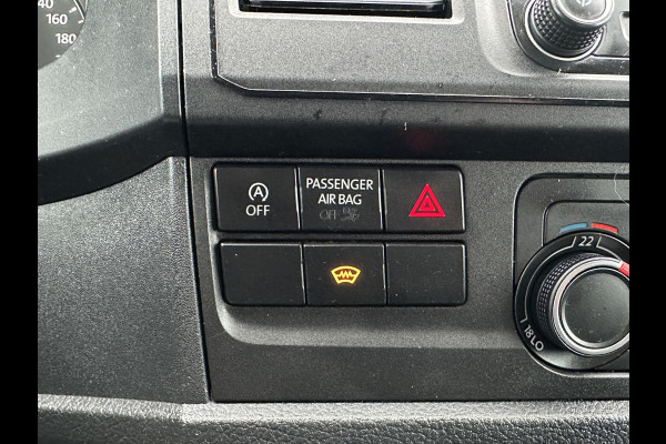 Volkswagen Transporter 2.0 TDI 102 PK / L1H1 / 1e EIG. / CAMERA / AIRCO / CRUISE / ACHTERKLEP / NETTE BUS