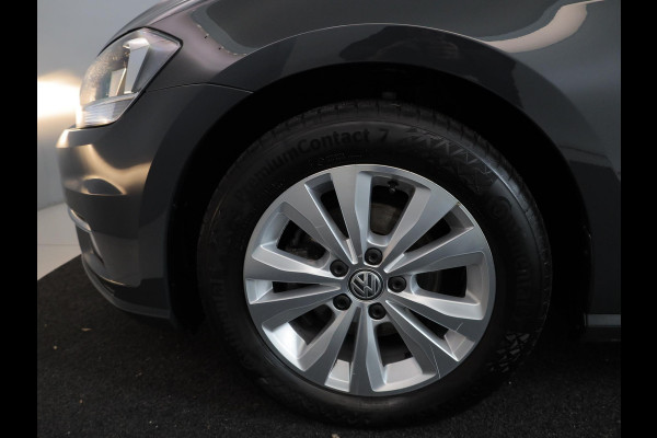 Volkswagen Golf 1.0 TSI Comfortline 115 pk | Navigatie | Parkeersensoren | Adaptieve cruise control | Apple Carplay/Android Auto |