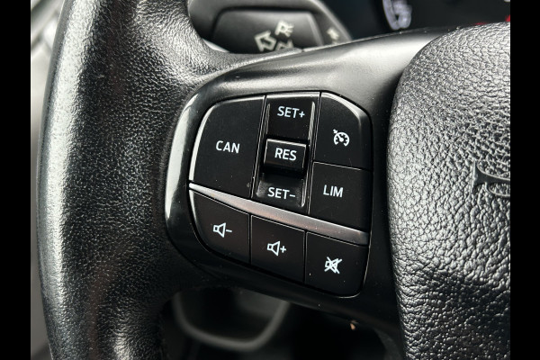 Ford Transit Custom 2.0 TDCI / L2H1 / 2.800 KG AHG / 1e EIG. / 45.870 KM / IMPERIAAL / TREKHAAK / AIRCO / CRUISE / STOELVERW.