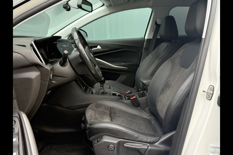 Opel Grandland BWJ 2022 | 1.2T 131PK Ultimate | TREKHAAK | 360 CAMERA | LEDER/ALCANTARA | CLIMA | WINTERPAKKET | NAVI | CARPLAY