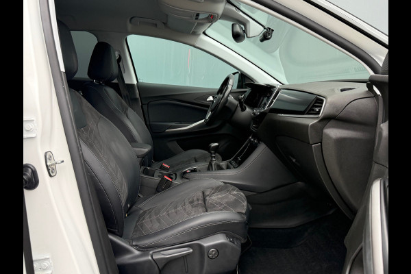 Opel Grandland BWJ 2022 | 1.2T 131PK Ultimate | TREKHAAK | 360 CAMERA | LEDER/ALCANTARA | CLIMA | WINTERPAKKET | NAVI | CARPLAY