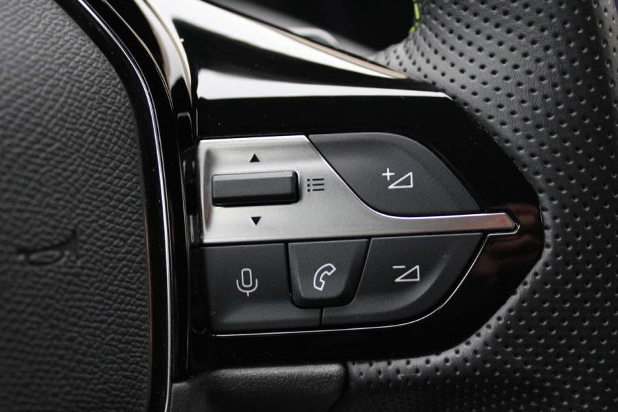 Peugeot 308 1.6 Plug-in Hybrid 225 GT | Alcantara | Navigatie | Black Pack