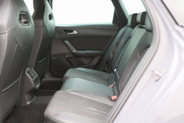 CUPRA Leon Sportstourer 1.4 e-Hybrid VZ Adrenaline Virtual Cockpit, Kuipstoelen, Beats Audio, ACC, Camera, Keyless, 19"