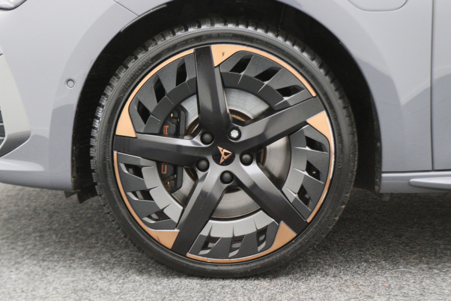 CUPRA Leon Sportstourer 1.4 e-Hybrid VZ Adrenaline Virtual Cockpit, Kuipstoelen, Beats Audio, ACC, Camera, Keyless, 19"